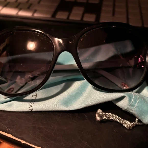 Tiffany sunglasses star design - Picture 3 of 5
